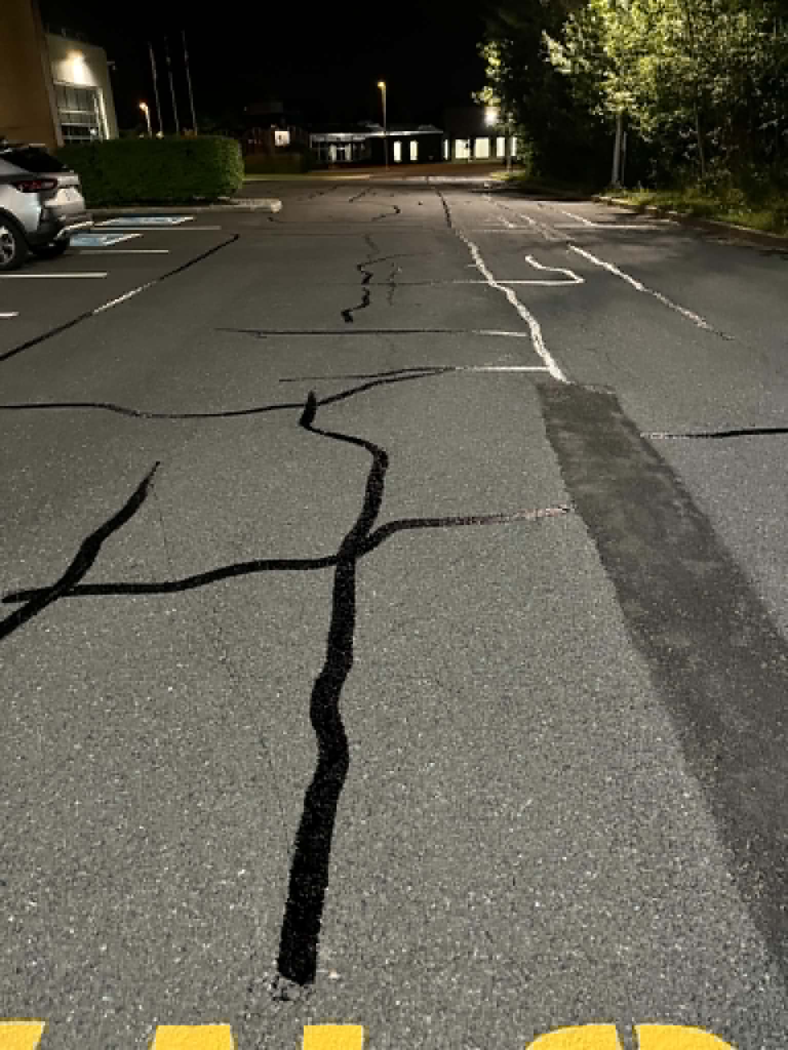 Réalisation Asphalte Nordique — Réparation de fissures à Québec
