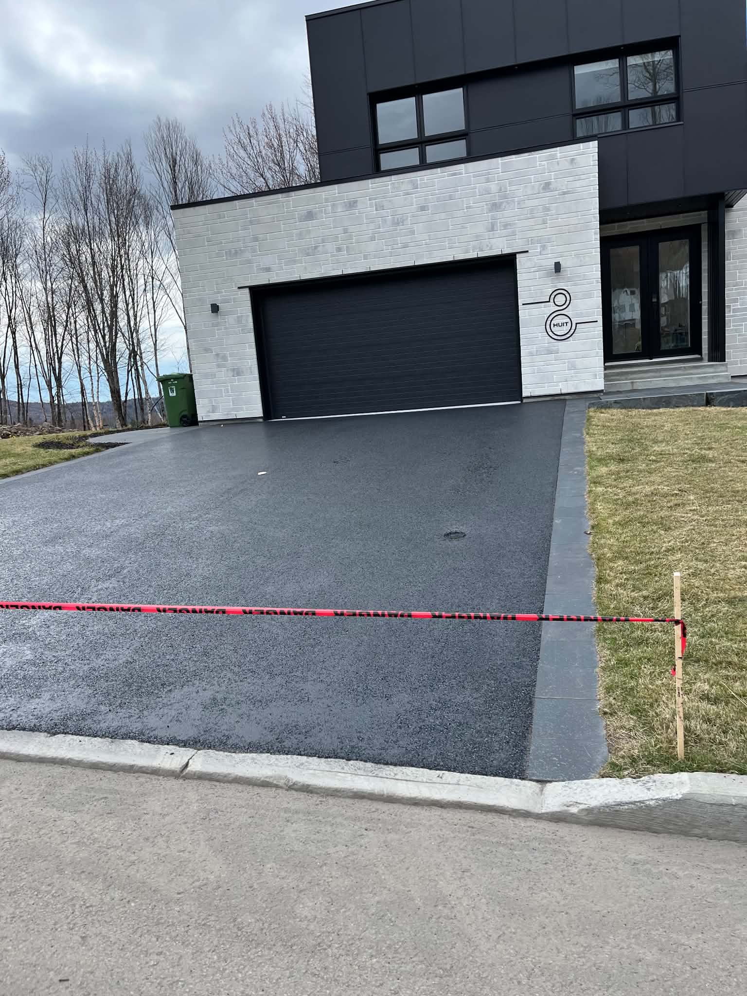Réalisation Asphalte Nordique — Scellant d'asphalte à Québec